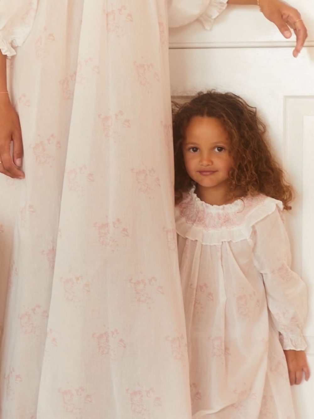 NEW If Only If Women’s Cabbage & Roses Pink Floral Smocked Nightgown Gown XS S - Picture 3 of 11